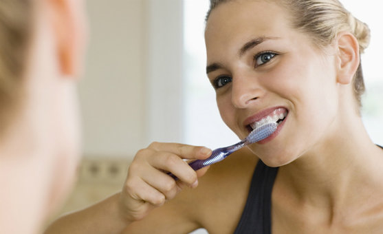 8 errores frecuentes del cepillado dental