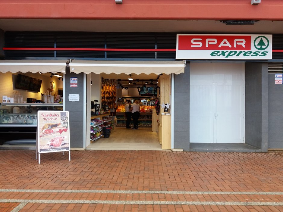 Ostosvinkit - Las Canterasin uusi Take away SPAR Ostosvinkit - Las Canterasin uusi Take away SPAR