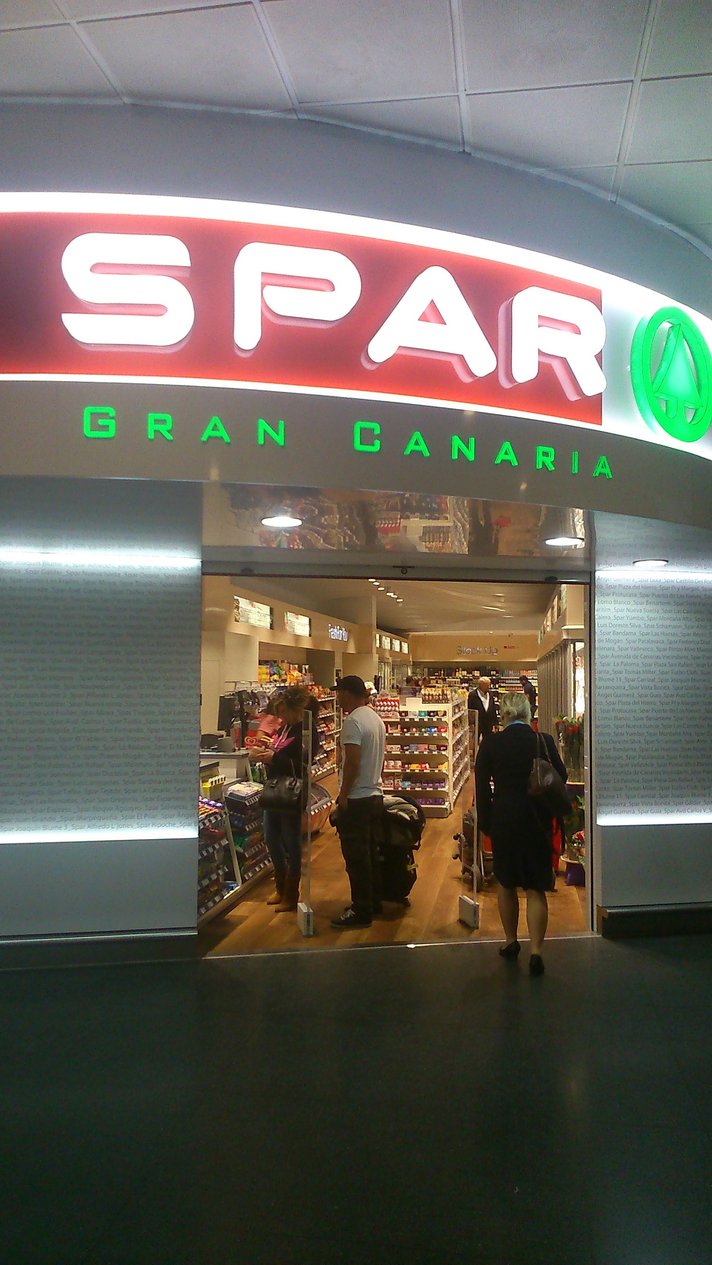 Uusi SPAR Gran Canaria -kauppa avattiin Las Palmasin lentoaseman kaikille avoimiin tiloihin Uusi SPAR Gran Canaria -kauppa avattiin Las Palmasin lentoaseman kaikille avoimiin tiloihin