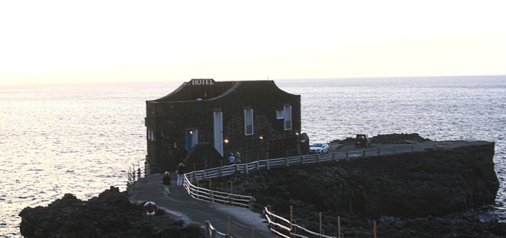 Hotelli - Maailman pienin hotelli sijaitsee El Hierron saarella Hotelli - Maailman pienin hotelli sijaitsee El Hierron saarella