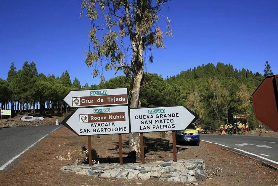 Gran Canaria on pienehkö saari eikä tieveroa ole, mutta maastovaihteluiden vuoksi myös lyhyeen matkaan saattaa mennä yllättävän paljon aikaa. Gran Canaria on pienehkö saari eikä tieveroa ole, mutta maastovaihteluiden vuoksi myös lyhyeen matkaan saattaa mennä yllättävän paljon aikaa.