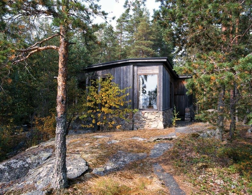 Villa Oksala. Alvar Aalto suunnitteli professori Päivö Oksalan perheen kesähuvilan Korpilahdelle Päijänteen saareen (1965–1966, 1974). Kuva: Jari Jetsonen. Villa Oksala. Alvar Aalto suunnitteli professori Päivö Oksalan perheen kesähuvilan Korpilahdelle Päijänteen saareen (1965–1966, 1974). Kuva: Jari Jetsonen.