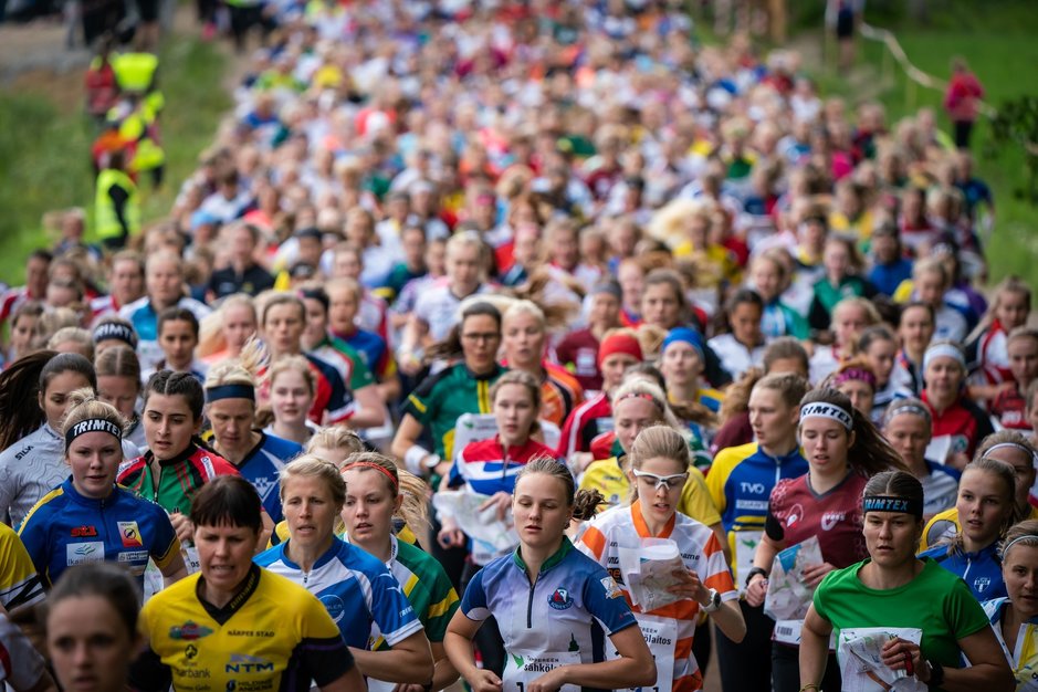 Jo yli 15 000 suunnistajaa<br />
tulossa Napapiiri-Jukolaan Jo yli 15 000 suunnistajaa<br />
tulossa Napapiiri-Jukolaan