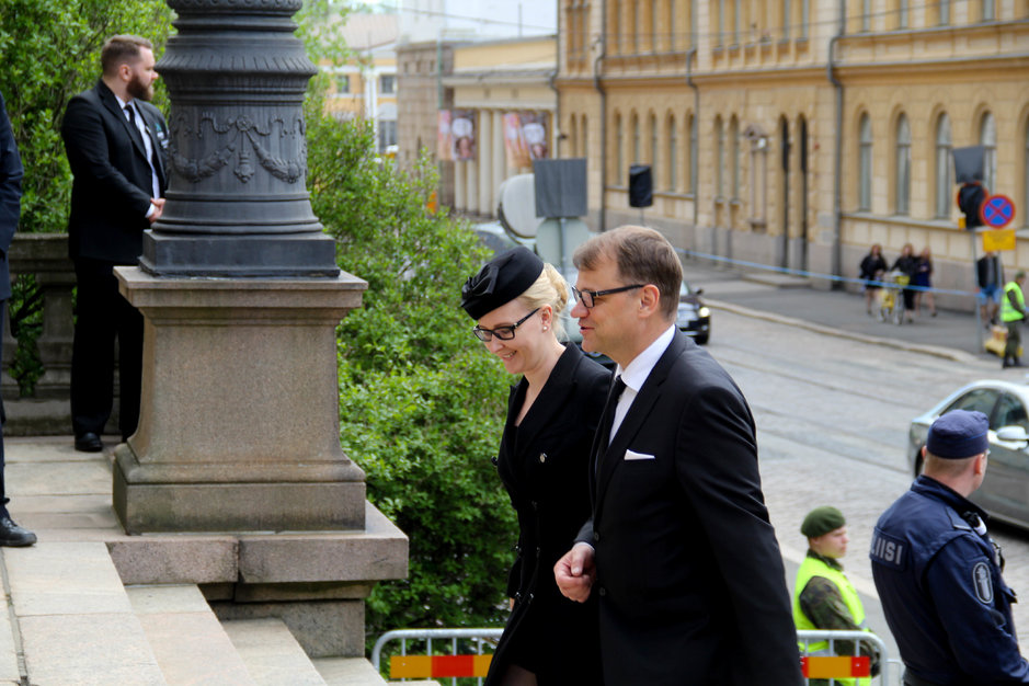 Presidentti Mauno Koiviston<br />
viimeinen matka kuvin Presidentti Mauno Koiviston<br />
viimeinen matka kuvin