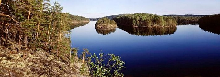 Pyhät polut kutsuvat<br />
vaellukselle Itä-Suomeen Helsinki Pyhät polut kutsuvat<br />
vaellukselle Itä-Suomeen Helsinki