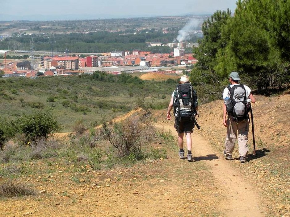 Pyhiinvaellus Jaakobin jäjillä -<br />
SANTIAGO DE COMPOSTELLA Pyhiinvaellus Jaakobin jäjillä -<br />
SANTIAGO DE COMPOSTELLA