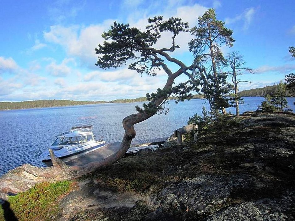 ”Euroopan paras paikka”<br />
INARINJÄRVI LAPISSA! ”Euroopan paras paikka”<br />
INARINJÄRVI LAPISSA!