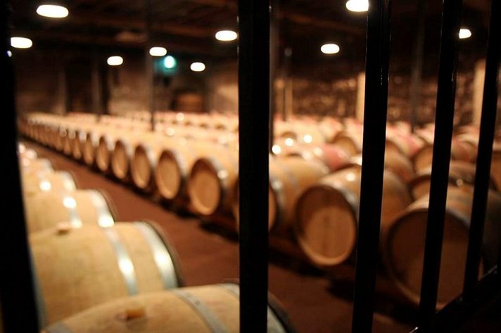 Viinialue viettelee viehättävästi:<br />
RANSKAN BEAUJOLAIS Helsinki Viinialue viettelee viehättävästi:<br />
RANSKAN BEAUJOLAIS Helsinki