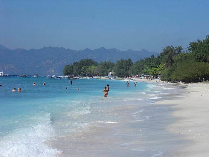 Nusa Lembongan ja Gilit<br />
– Balin paratiisisaaret Helsinki Nusa Lembongan ja Gilit<br />
– Balin paratiisisaaret Helsinki