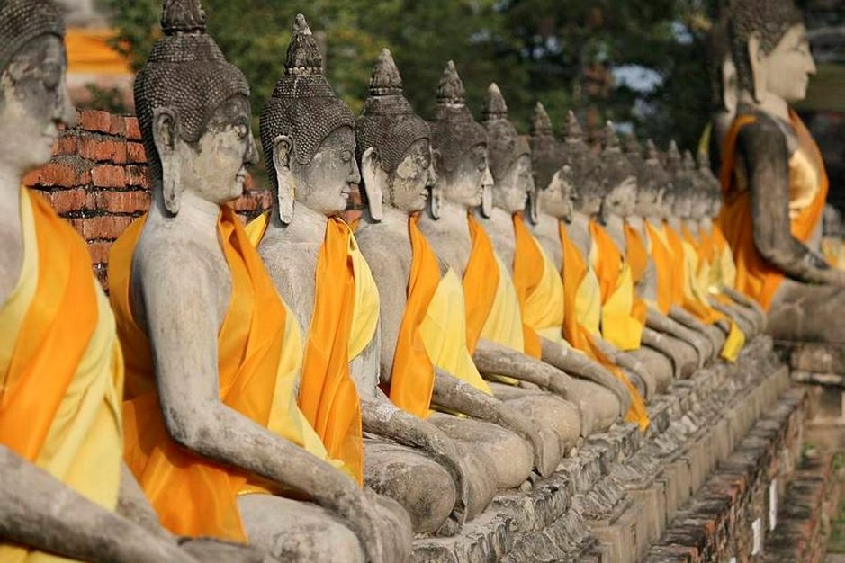 Menneen maailman mahti-<br />
kaupungin loistoa - AYUTTHAY<br />
Menneen maailman mahti-<br />
kaupungin loistoa - AYUTTHAY<br />