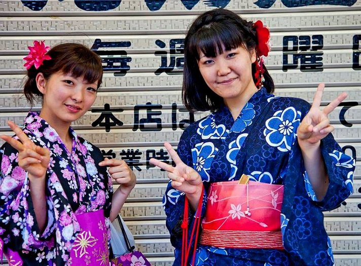 10 perinteistä<br />
japanilaista kokemusta TOKIOSSA Helsinki 10 perinteistä<br />
japanilaista kokemusta TOKIOSSA Helsinki