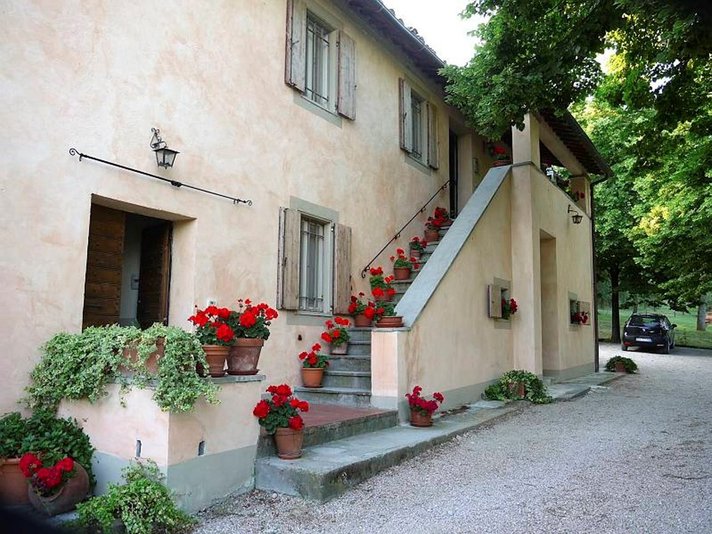 Unelmana Umbria:<br />
TALO ITALIASSA Helsinki Unelmana Umbria:<br />
TALO ITALIASSA Helsinki