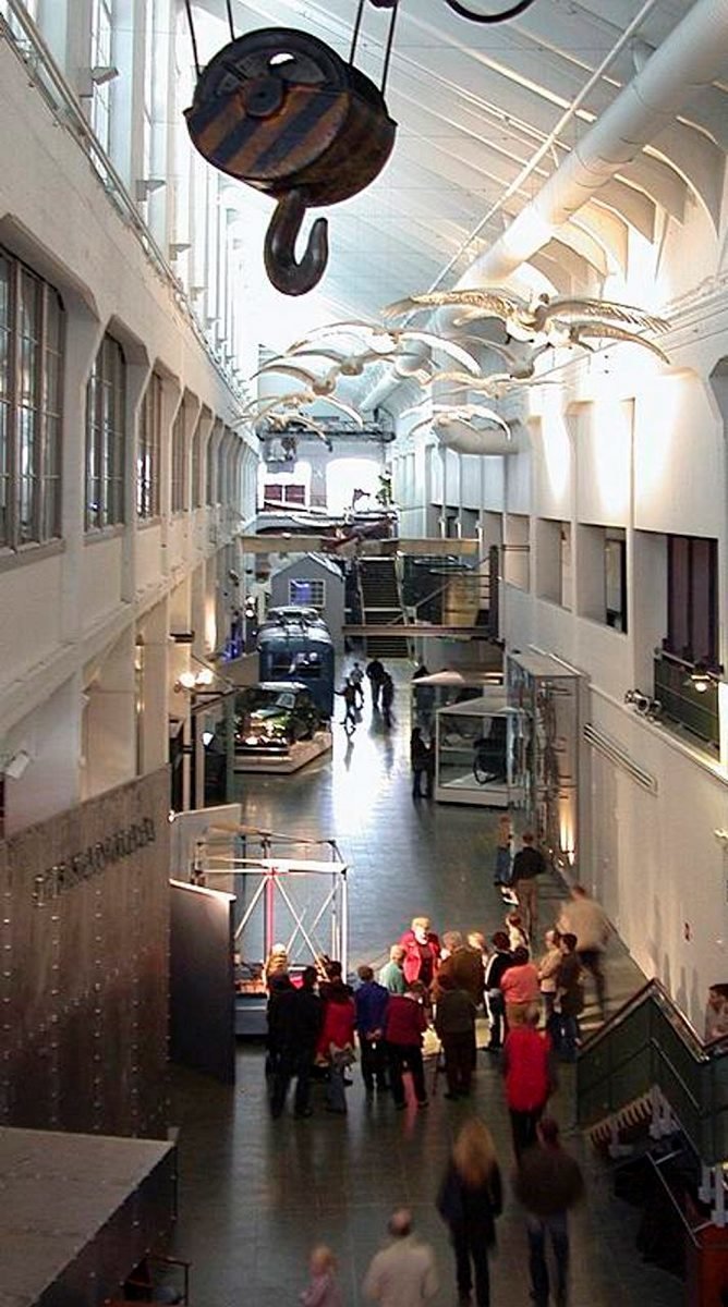 Museokortin käyttö<br />
kovassa nousussa Museokortin käyttö<br />
kovassa nousussa