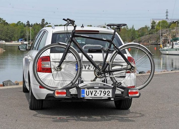 Kuljeta polkupyörä<br />
autolla turvallisesti Helsinki Kuljeta polkupyörä<br />
autolla turvallisesti Helsinki