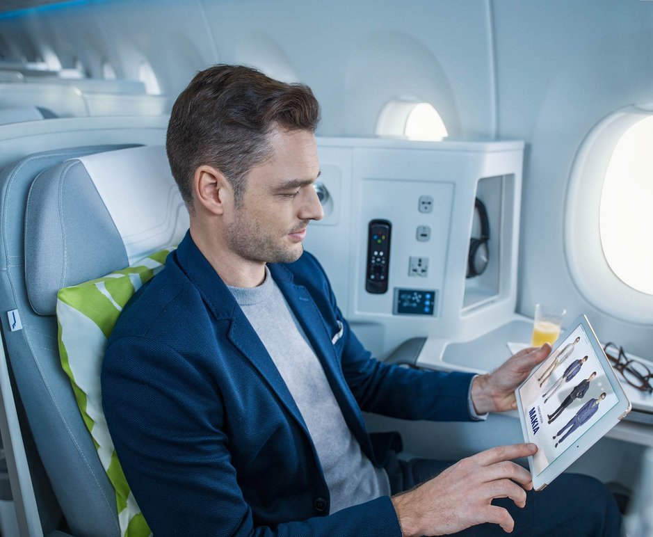 Finnair avaa vaatekaupan<br />
ja nettiyhteyksiä lennoille Finnair avaa vaatekaupan<br />
ja nettiyhteyksiä lennoille