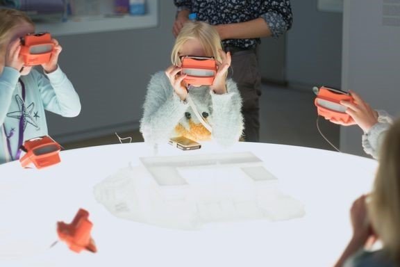 Museovirasto rahoittaa ammatillisten<br />
museoiden innovatiivisia hankkeita Helsinki Museovirasto rahoittaa ammatillisten<br />
museoiden innovatiivisia hankkeita Helsinki
