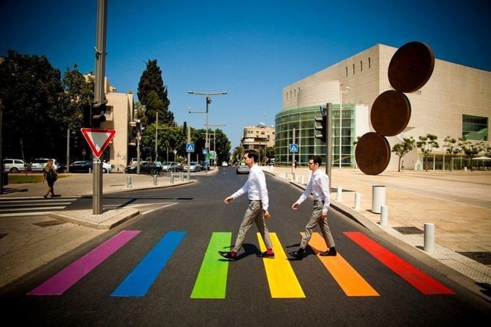 Israel odottaa kansaa<br />
Pride-tapahtumaan Helsinki Israel odottaa kansaa<br />
Pride-tapahtumaan Helsinki