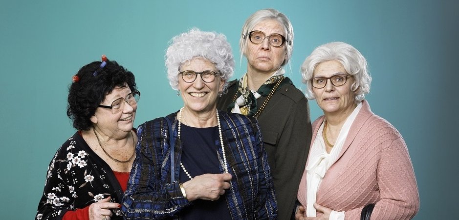 Ehtoolehden sankarit -komedia<br />
tuo väkeä Pyynikin kesään Ehtoolehden sankarit -komedia<br />
tuo väkeä Pyynikin kesään