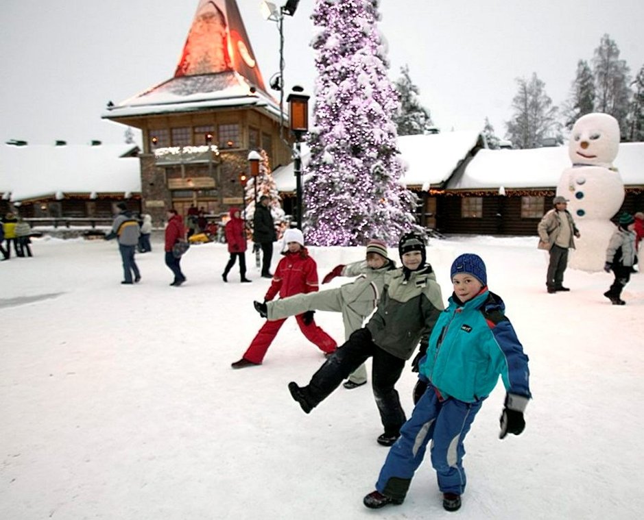 Napapiirin liikennejärjestelyihin<br />
muutoksia tämän viikon lopulla Napapiirin liikennejärjestelyihin<br />
muutoksia tämän viikon lopulla