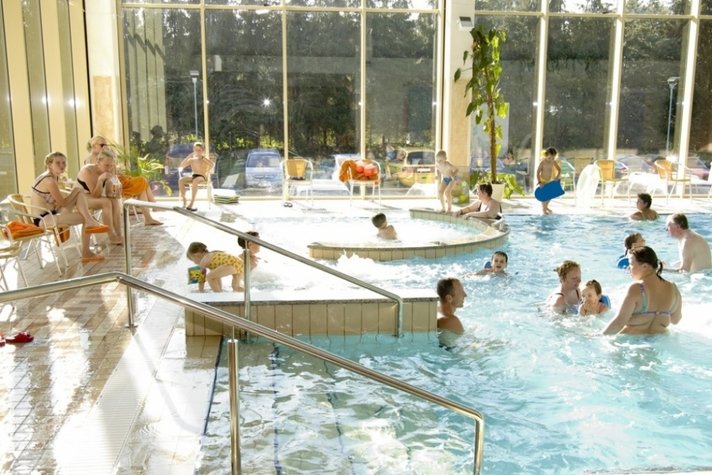 Itä-Virumaa onkin läheinen<br />
ja monipuolinen matkakohde Helsinki Itä-Virumaa onkin läheinen<br />
ja monipuolinen matkakohde Helsinki
