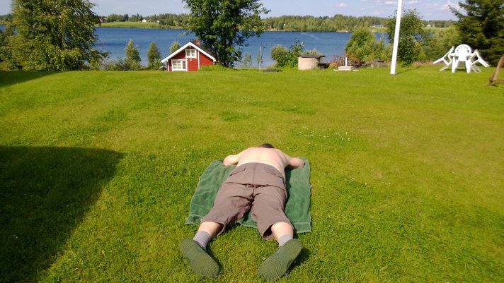 KOLUMNI – Kaksintaistelu vallasta:<br />
Päättääkö hallitus vai ay-liike<br />
Suomen tulevaisuudesta KOLUMNI – Kaksintaistelu vallasta:<br />
Päättääkö hallitus vai ay-liike<br />
Suomen tulevaisuudesta
