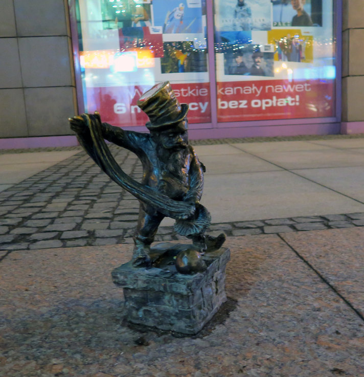 Wroclaw - Euroopan kulttuuripääkaupunki 2016:<br />
<strong>Sympaattisten tonttujen kaupunki</strong> Helsinki Wroclaw - Euroopan kulttuuripääkaupunki 2016:<br />
<strong>Sympaattisten tonttujen kaupunki</strong> Helsinki